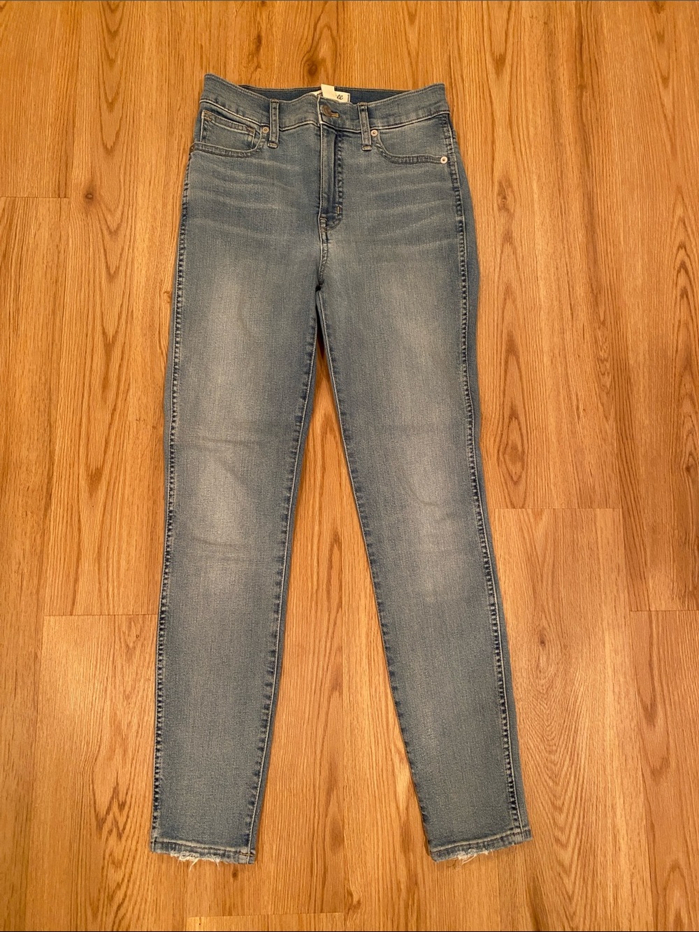 Madewell  10” High-Rise Skinny Jeans in Light Wash with ankle distressing
